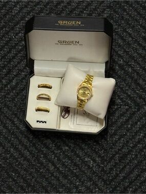 Gruen Women's Gold-Tone Bracelet Watch